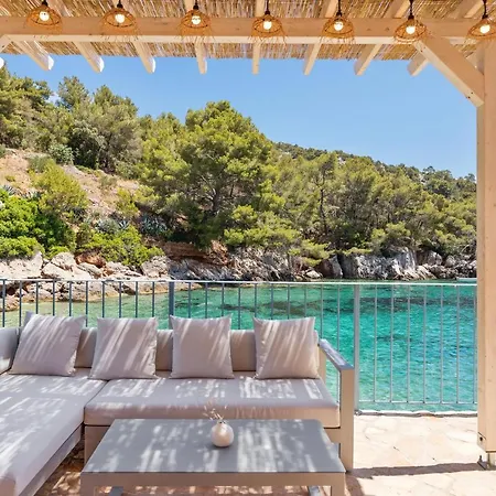 La Bleue Secluded Eco Beach Hvar Island *